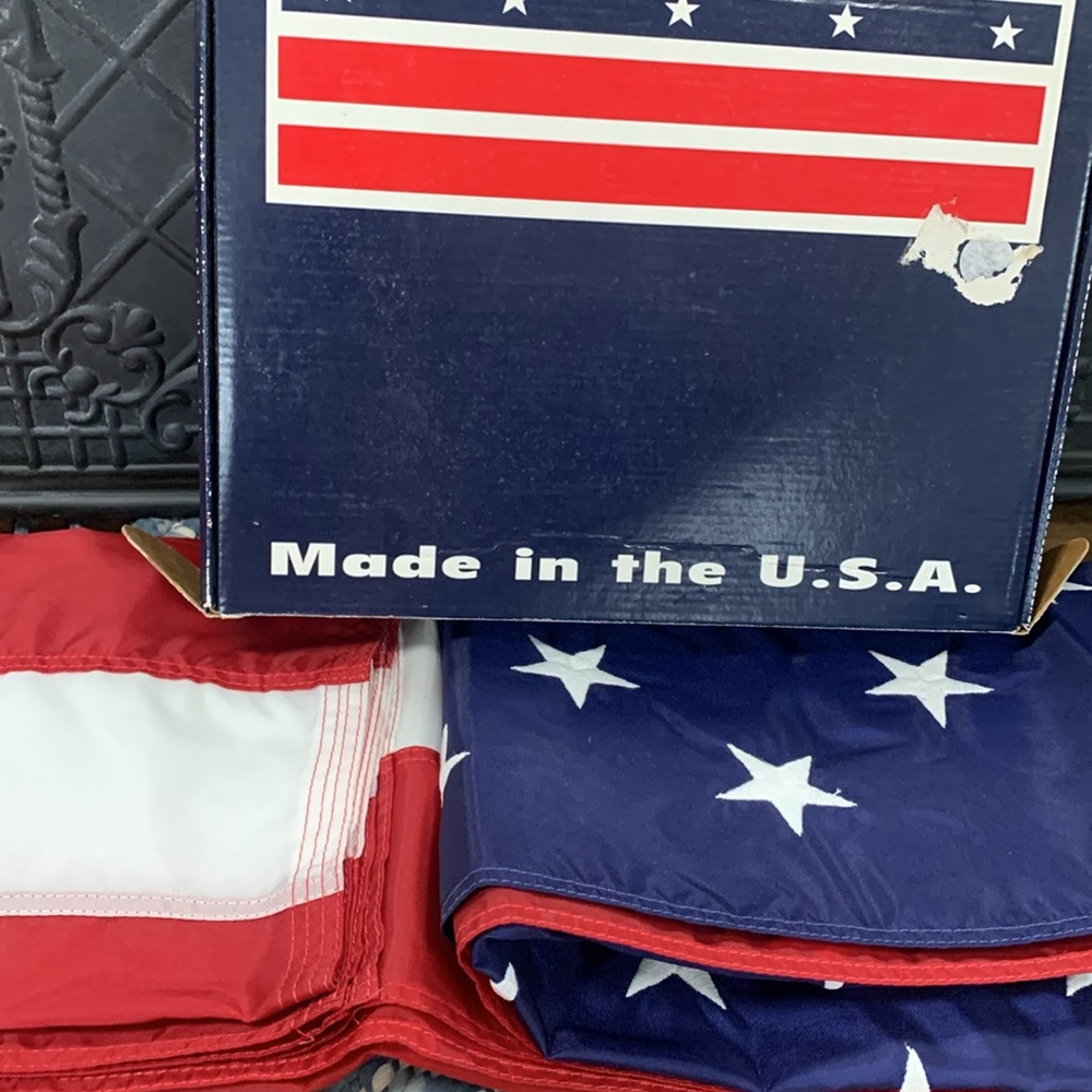Valley Forge 4’ x 6’ Nylon United States Flag - Picture 3 of 5